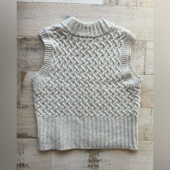 Irelands Eye Size Medium Wool Cashmere Cropped Vest Cream Sleeveless Sweater - Picture 8 of 9